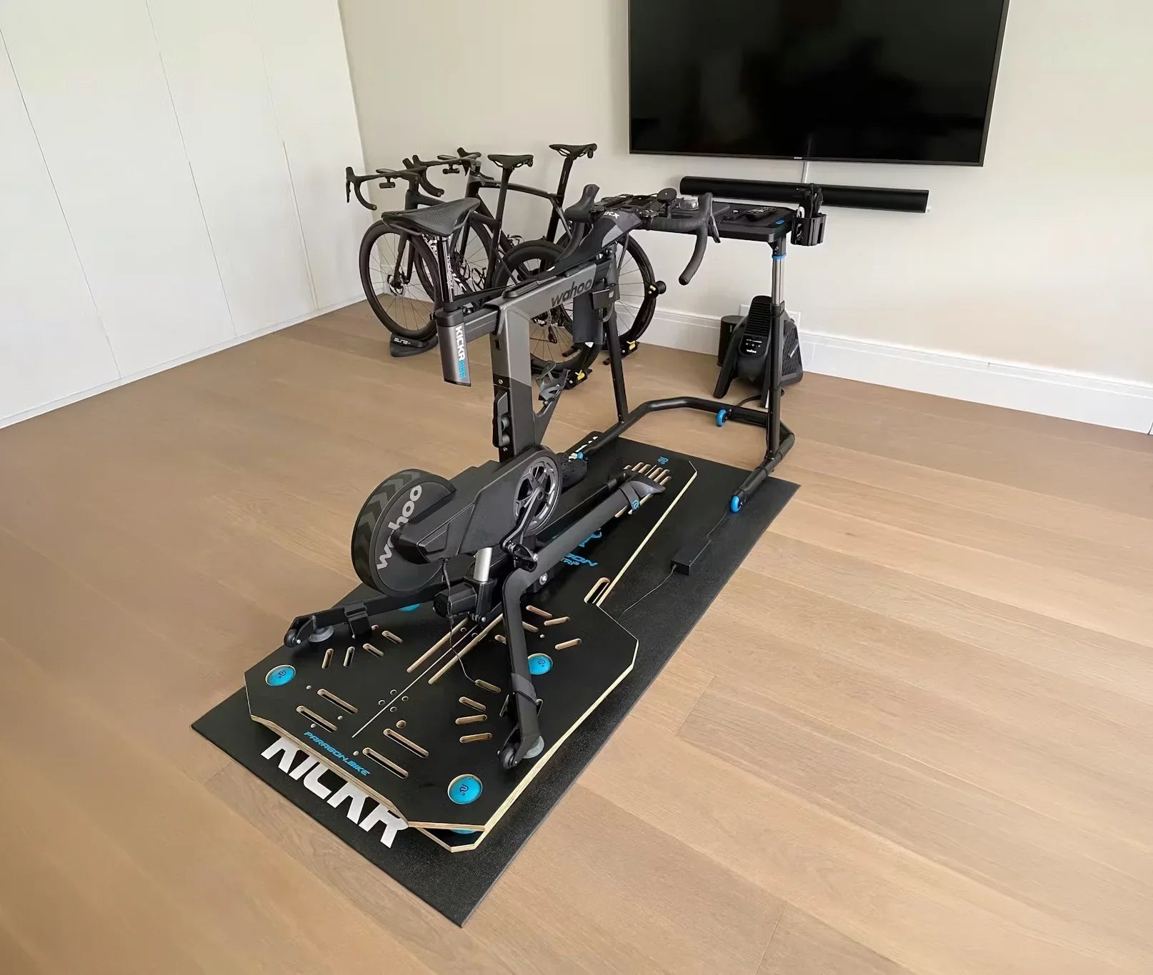 Rocker Plate vs Static Trainer | Improve Indoor Cycling Comfort ...